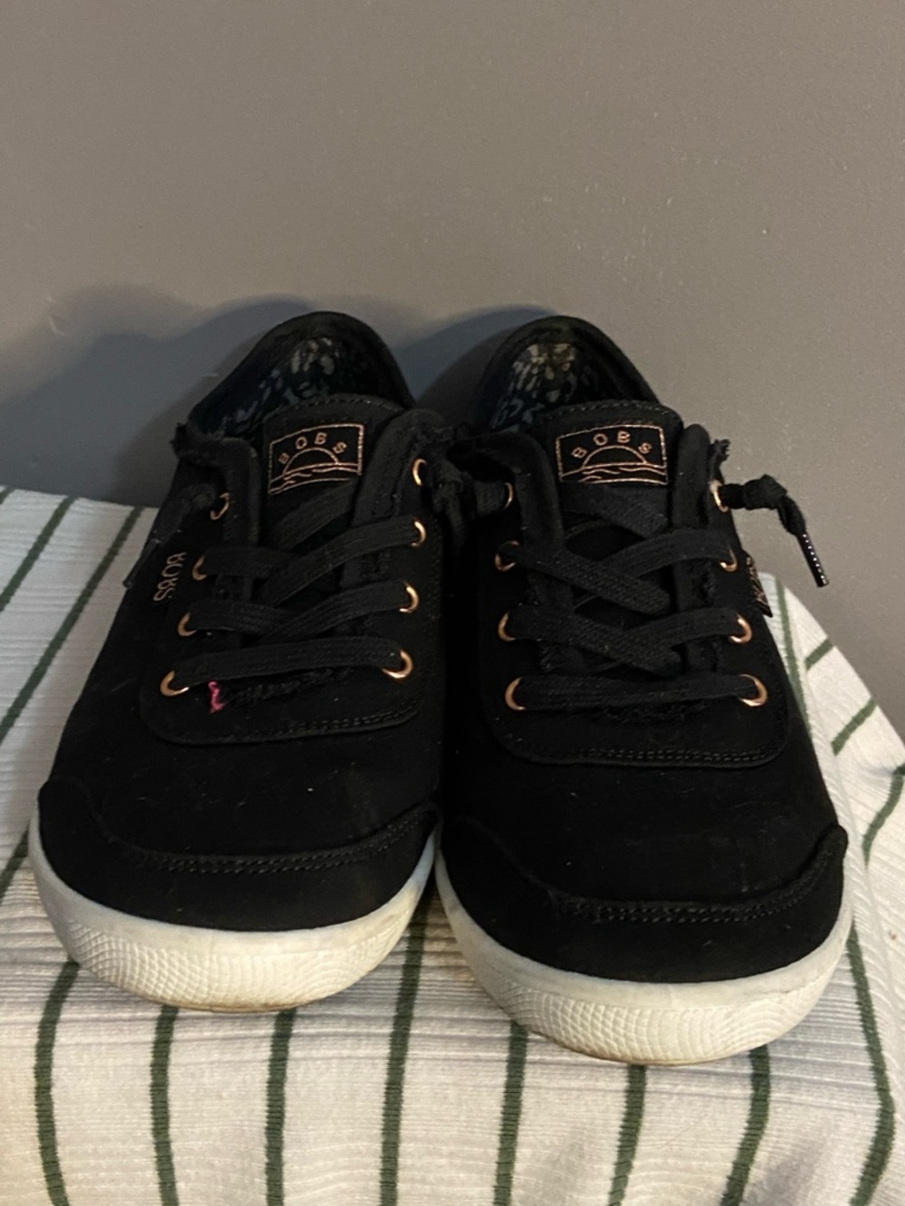 Skechers Kids Black Sneakers with Rose Gold Eyelets size 8